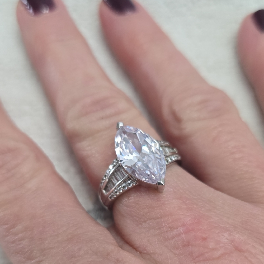 Bob Mackie Signed Art Deco Ring Sz 8